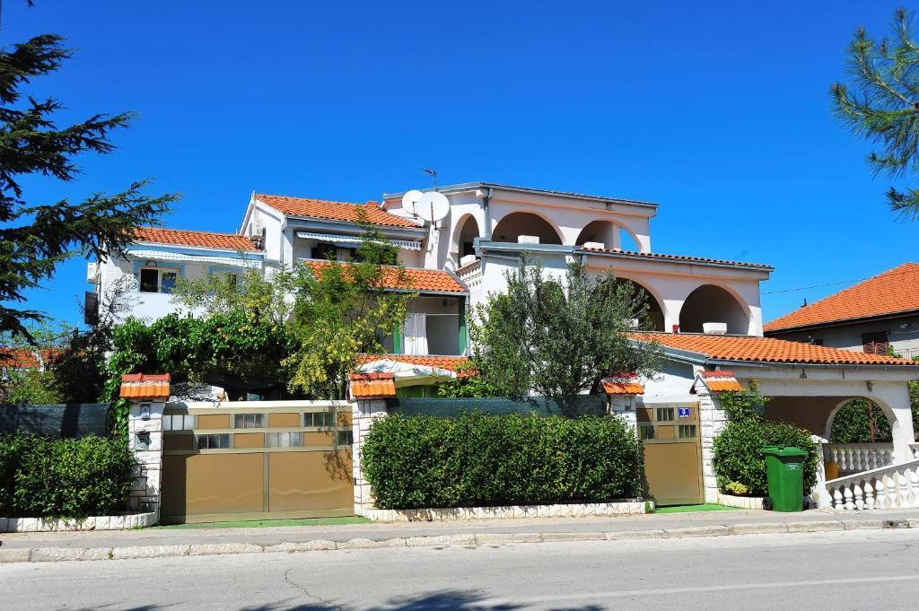 Apartments And Rooms Anika Zadar Quarto foto